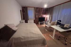 Panoramablick über die Theresienwiese: Helles 1-Zimmer-Apartment mit TG-Stellplatz – Theresienhöhe 6a, 80339 Schwanthalerhöhe (Ortsteil), München – Vorschaubild 6