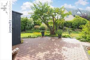 Zentrumsnah in Brackwede: Zweifamilienhaus mit Doppelgarage und großem Gartengrundstück – Die vollständige Adresse der Immobilie erhältst du vom Anbieter., 33647 Brackwede, Bielefeld – Vorschaubild 5