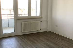 Großzügige,renovierte 2-Zimmer-Wohnung mit Balkon in Frohnhausen! – Frohnhauser Str. 369, 45144 Frohnhausen, Essen – Vorschaubild 5