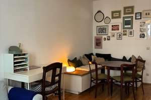 Stilvolle 2,5 Zimmer-Wohnung mit Balkon, EBK & Garage - möbliert, befristet (Option Übernahme) – Georgenstraße 140, 80797 Neuschwabing, München – Vorschaubild 3