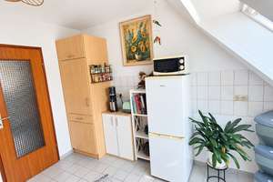 Wohnung in zentraler, ruhiger Lage mit Balkon und Garage (RÖMBKE IMMOBILIEN KG) – 24534 Stadtmitte, Neumünster – Vorschaubild 8