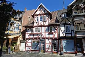Geschichte trifft Vielseitigkeit: Großzügiges Wohn- und Geschäftshaus in Bad Sooden-Allendorf – Die vollständige Adresse der Immobilie erhältst du vom Anbieter., 37242 Bad Sooden-Allendorf – Vorschaubild 1