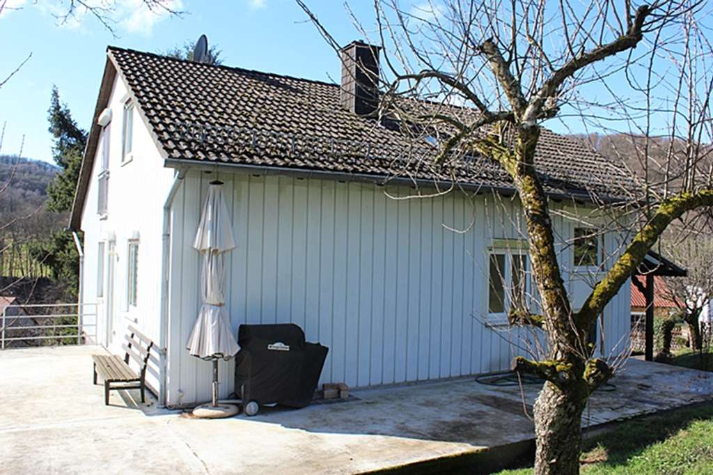 Immobilie in Wald-Michelbach - Am Bug mit Ausblick - top Lage mit großem Grundstück - Bild 3