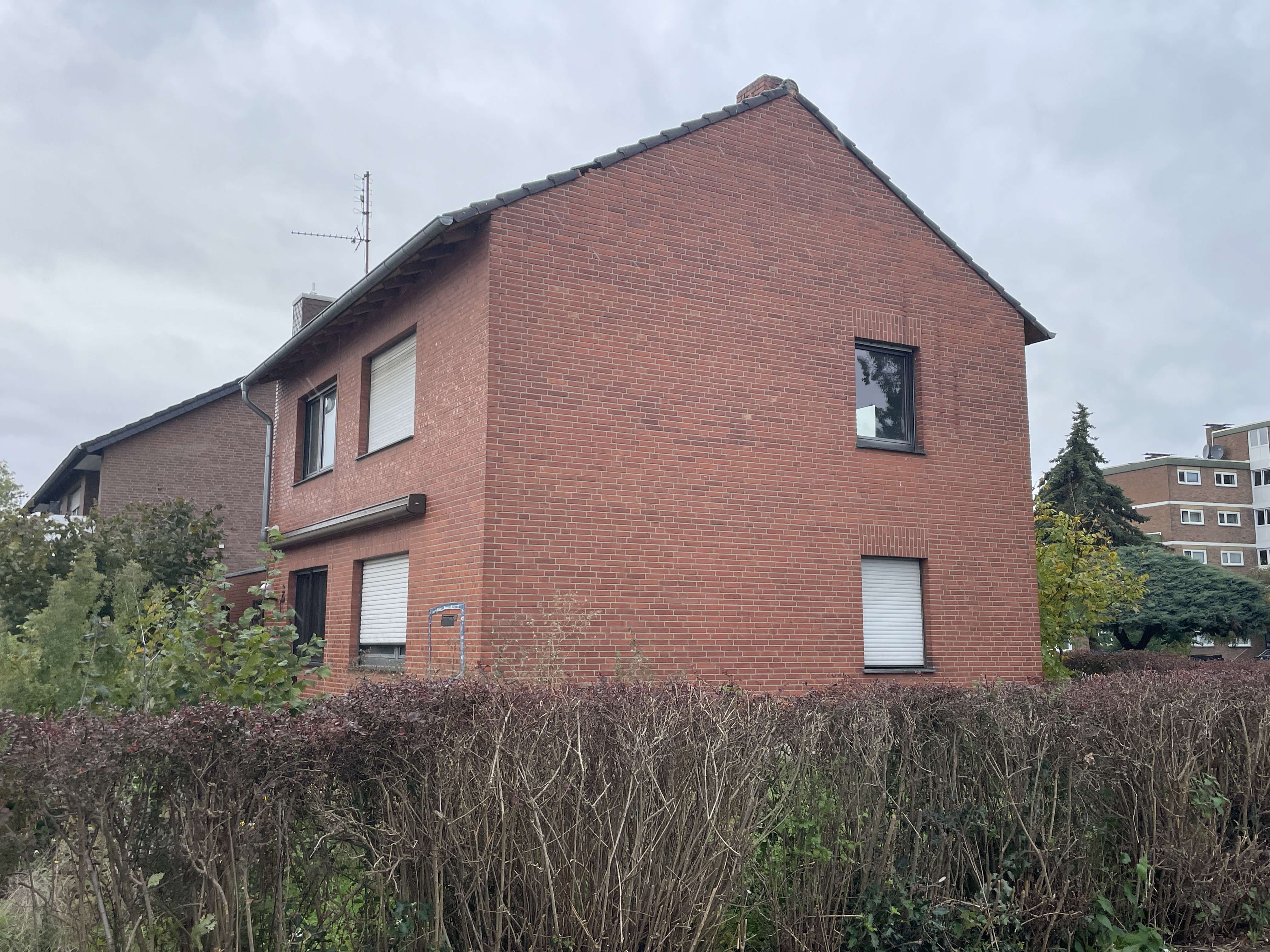 Einfamilienhaus mit Garage in Bergheim, 6 Zimmer, Rhein Erft Kreis – Bild 2