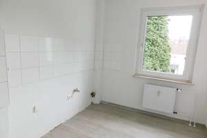 Schöne 3-Zimmer-Wohnung mit großem Balkon! – Fliegenbuschweg 15, 45359 Schönebeck, Essen – Vorschaubild 3