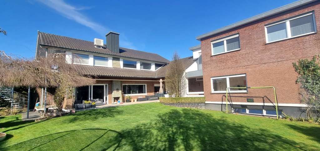 Immobilie in Südlohn - Attraktives Wohn- und Geschäftshaus mit Büro & zwei Wohneinheiten in Südlohn-Oeding! - Bild 3