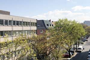 Moderne und lichtdurchflutete 3-Zimmer-Wohnung in zentraler Lage mit Aufzug! – Grabenstraße  29, 58095 Mittelstadt, Hagen – Vorschaubild 2