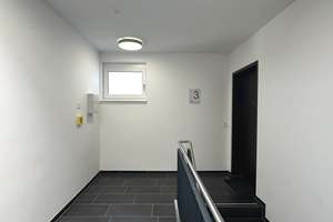 Besondere 4-Zimmer Dachterrassenwohnung in zentraler Lage – Die vollständige Adresse der Immobilie erhältst du vom Anbieter., 82515 Wolfratshausen – Vorschaubild 2