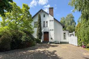 Traditionsreiche Villa mit Charme und Geschichte in Bokholt-Hanredder – Die vollständige Adresse der Immobilie erhältst du vom Anbieter., 25335 Bokholt-Hanredder – Vorschaubild 4