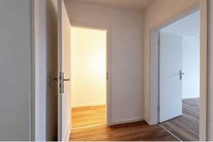 Schicke 2-Zimmer-ETW über den Dächern von Dresden-Pieschen * ca. 58 m² * solide vermietet * – Die vollständige Adresse der Immobilie erhältst du vom Anbieter., 1127 Pieschen-Süd, Dresden – Vorschaubild 7