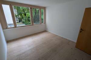 Frisch modernisierte 3-Zimmer-Wohnung in Forstenried mit neuer Einbauküche nahe der U3 – Die vollständige Adresse der Immobilie erhältst du vom Anbieter., 81476 Forstenried, München – Vorschaubild 12