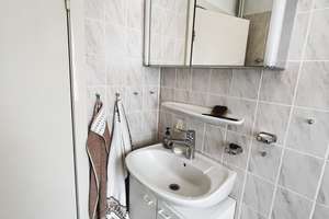 Gemütliche 3 -  Zimmerwohnung mit Terrasse, Einbauküche, toller Grundriss!! – Stellinger Chaussee 6b, 22529 Lokstedt, Hamburg – Vorschaubild 8