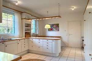 Exklusives Landhaus-Anwesen mit Einliegerwohnung, Doppelgarage und parkähnlichem Grundstück – Die vollständige Adresse der Immobilie erhältst du vom Anbieter., 71522 Backnang – Vorschaubild 6