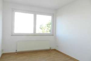 Sehr moderne 3-Zimmer-Wohnung mit Balkon und EBK am Hahneberg !!! – Richard-Münch-Straße 94, 13591 Staaken, Berlin – Vorschaubild 5