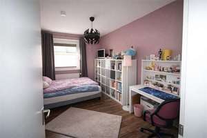 Modernisiertes Reihenhaus mIt ausgebautem Souterrain: Ideal für Gästebereich oder Home-Office! – Die vollständige Adresse der Immobilie erhältst du vom Anbieter., 22149 Rahlstedt, Hamburg – Vorschaubild 9