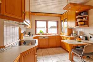 ! Großzügiges Einfamilienhaus mit sonnigem Garten und Vollkeller ! – Segeberg (Kreis) – Vorschaubild 10