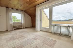 Helle Dachgeschosswohnung mit großzügigem Süd-Balkon in Bielefeld-Baumheide – 33609 Heepen, Bielefeld – Vorschaubild 4