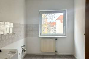Frisch renovierte 3-Zimmerwohnung mit Balkon in beliebte Lage von Zwickau! – Trillerstraße 35, 8066 Gebiet Talstraße/Trillerberg, Zwickau – Vorschaubild 8