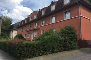 Rarität: Altbau mit eigenem Garten
