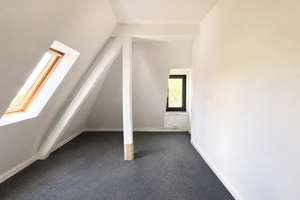 3-Zimmer-Dachgeschosswohnung in gepflegtem Mehrfamilienhaus – Im Heidkampe 87, 30659 Bothfeld, Hannover – Vorschaubild 3