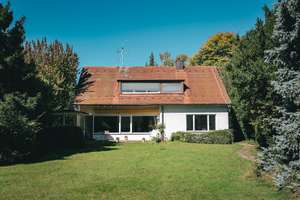 Grüne Oase in Stadtnähe: Einfamilienhaus mit Traumgarten in Degerloch – Die vollständige Adresse der Immobilie erhältst du vom Anbieter., 70597 Sonnenberg, Stuttgart – Vorschaubild 2