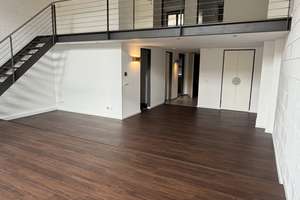 Galerie-Loft mit 5,50 m Raumhöhe und Bootsanleger, 4 Zimmer in den Buntgarnwerken Schleußig – Holbeinstraße 14, 4229 Schleußig, Leipzig – Vorschaubild 5