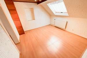 * * * OF-Bürgel - top Lage * * *
Gemütliches 1-Familienhaus mit Garage – 63075 Bürgel, Offenbach am Main – Vorschaubild 19