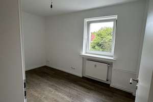 Modernisierte Wohnung mit 3,5 Zimmern und Balkon in Bochum-Eppendorf - Bezug ab 01.12.26 – Lilienweg 42, 44869 Eppendorf, Bochum – Vorschaubild 8