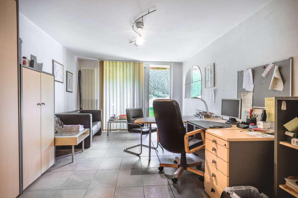 Immobilie in Aldenhoven - Großes, freistehendes Einfamilienhaus mit Einliegerwohnung und Garage  in Siersdorf - Bild 17