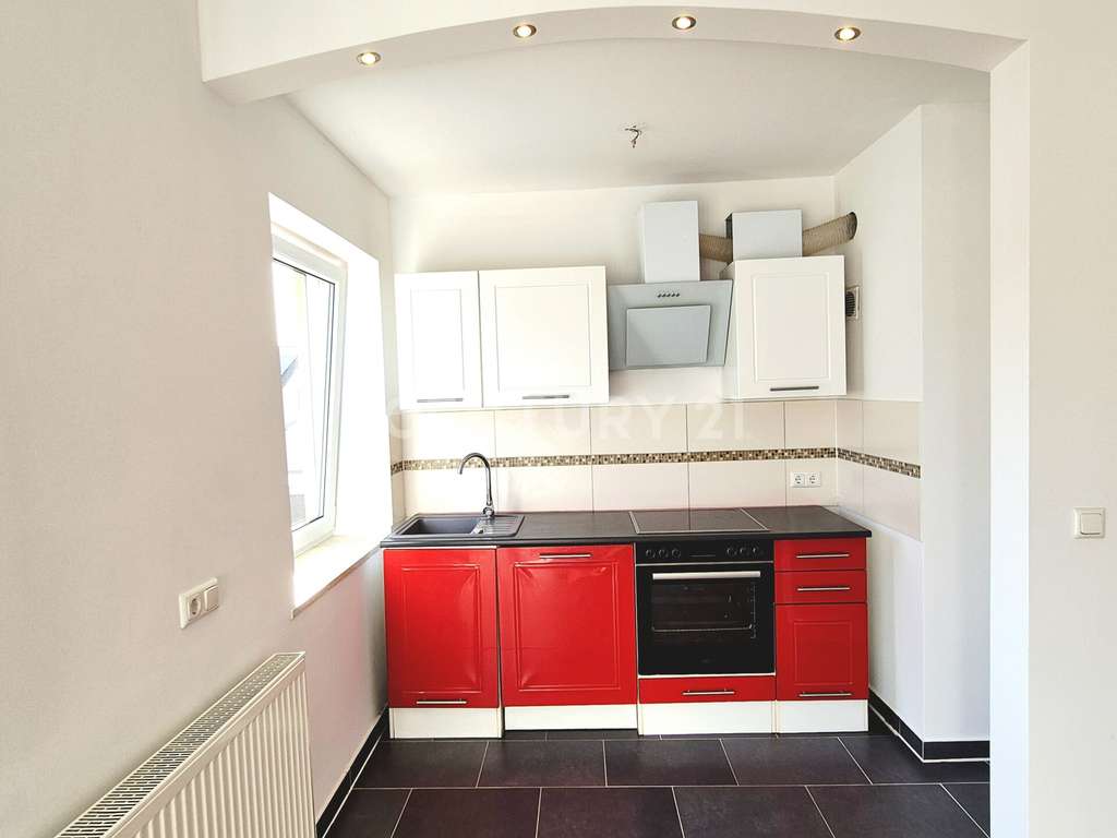 Immobilie in Erharting - ***Vollsanierte 2-Zimmer-Wohnung – ideal zur Eigennutzung oder Kapitalanlage*** - Bild 2