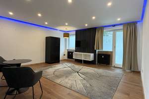 Möblierte sonnige 1-Zimmer-Wohnung mit Einbauküche und Terrasse