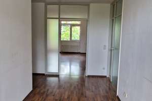 Schöne 3,5 Zimmer Wohnung in zentraler Lage (2 Badezimmer im Jahr 2016 modernisiert) – Niehler Straße 296, 50735 Niehl, Köln – Vorschaubild 6