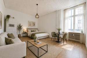Teilweise renovierungsbedürftig: Bezugsfreie 1-Zimmer-Wohnung zum Kauf in Berlin-Steglitz