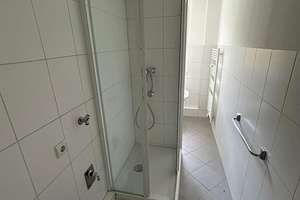 Helle 4-Zi. mit großem Balkon & Laminat in ruhiger Lage!  – Würzburger Straße 36 B, 9130 Sonnenberg, Chemnitz – Vorschaubild 8