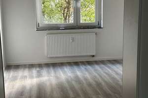 ERSTBEZUG NACH SANIERUNG: GUTGESCHNITTENE, HELLE 1 ZKBB-WHG FÜR EINEN BERUFTÄTIGEN SINGLE AB SOFORT – 67059 Nord-Hemshof, Ludwigshafen am Rhein – Vorschaubild 3
