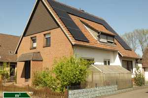 Einfamilienhaus mit Einliegerwohnung auf großem Eigentumsgrundstück in Zentrumsnähe von Versmold – Gütersloh (Kreis) – Vorschaubild 1