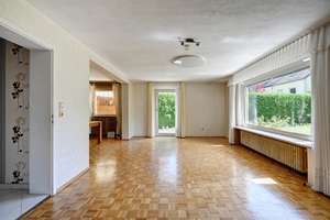 Familienfreundliche Lage am Truderinger Gymnasium - Reiheneckhaus mit Traumgarten und viel Potential – Die vollständige Adresse der Immobilie erhältst du vom Anbieter., 81827 Waldtrudering, München – Vorschaubild 4