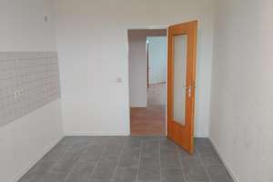 Ansprechende 3-Zimmer-Wohnung mit Balkon in Duisburg – Weissdornstraße 26, 47269 Großenbaum, Duisburg – Vorschaubild 5