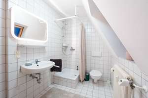 Möblierte 3-Raum-Maisonette mit Einbauküche, Balkon & modernem Bad in zentraler Lage – An der Alten Post 2, 9111 Zentrum, Chemnitz – Vorschaubild 6