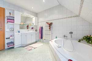 Property thumbnail 18