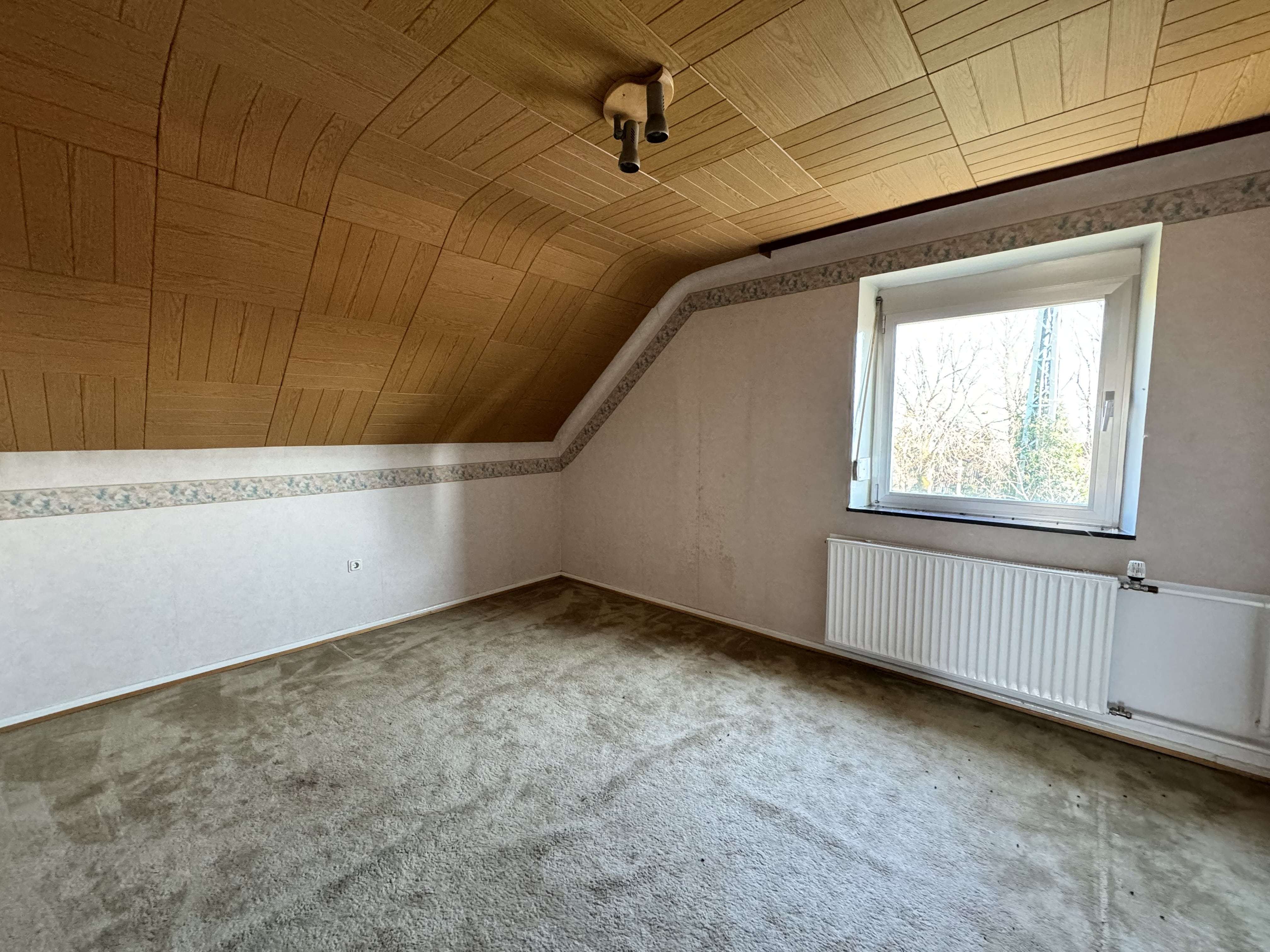 Immobilie in Wallerfangen - Freistehendes Einfamilienhaus in ruhiger Lage von Wallerfangen-St. Barbara! - Bild 6