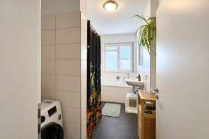 Modernisierte 3 Zimmer Wohnung in Stuttgart - Zuffenhausen – Die vollständige Adresse der Immobilie erhältst du vom Anbieter., 70435 Zuffenhausen-Hohenstein, Stuttgart – Vorschaubild 6