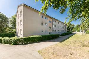 Großzügige 4,5-Zimmer-Wohnung mit Balkon und Weitblick über Ulm – Die vollständige Adresse der Immobilie erhältst du vom Anbieter., 89075 Böfingen, Ulm – Vorschaubild 2