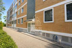 Vermietete Einzimmerwohnung mit Einbauküche, Fußbodenheizung und Entwicklungspotenzial!