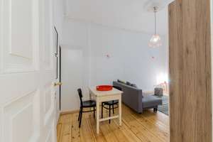 Befristet für 18 Monate - Hübsche Zwei-Zimmer-Wohnung in Berlin-Moabit