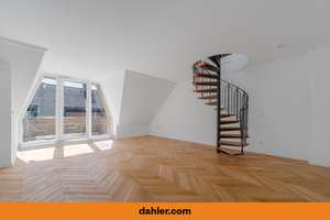 Lichtdurchflutete Maisonettwohnung in begehrter Lage von Düsseldorf-Heerdt!