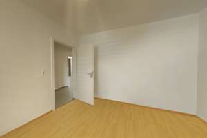 4-Zimmer-Wohnung mit Südwestbalkon in Kirchheim bei München – Die vollständige Adresse der Immobilie erhältst du vom Anbieter., 85551 Kirchheim bei München – Vorschaubild 4