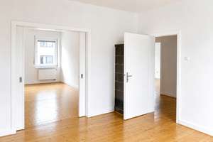 Doppelhaushälfte mit Garten, Balkon und drei Wohneinheiten in exklusiver Neutor-Lage – Die vollständige Adresse der Immobilie erhältst du vom Anbieter., 48149 Neutor, Münster – Vorschaubild 3