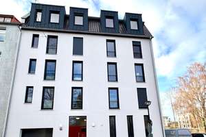 Rostock: Exklusive 2-Zimmerwohnung mit Balkon & PKW-Stellplatz in Stadtmitte