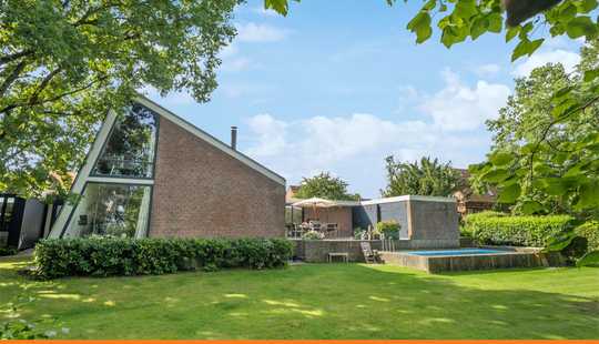 Bild von Architektenhaus mit herrlichem Grundstück